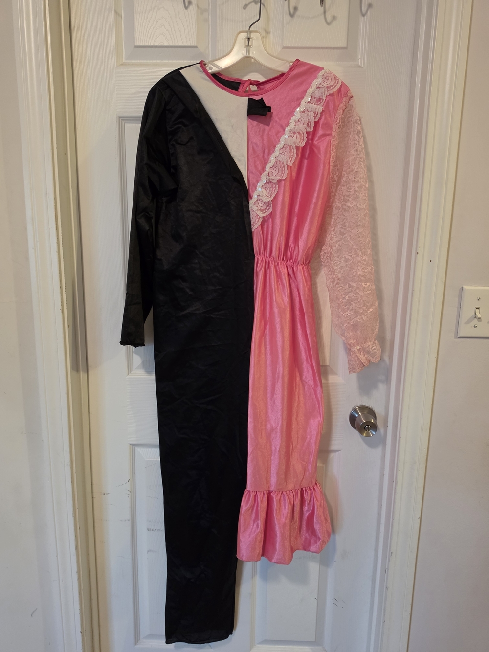 Juniors Two-Tone Black and Pink Lace Halloween Costume Size Medium